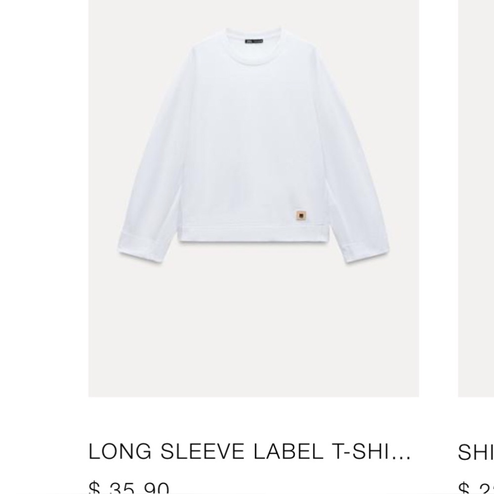 Zara new without tag white crisp t shirt 100% cotton Gold logo button on front